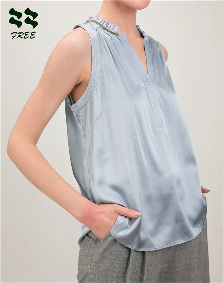 blouse with V neck